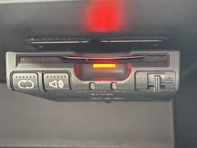 日産 セレナ ハイウェイスター プロパイロットED 茨城県 2017(平29)年 2.9万km マルーンレッド 2トーン 純正ナビ　/衝突軽減システム　/フリップダウンモニター　/両側パワースライドドア　/バックカメラ　/コーナーセンサー前後　/ＬＥＤヘッドライト　/ドライブレコーダー　/アイドリングストップ　/電動格納ミラー　/ＥＴＣ