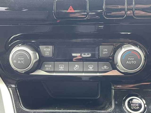 日産 セレナ ハイウェイスター プロパイロットED 茨城県 2017(平29)年 2.9万km マルーンレッド 2トーン 純正ナビ　/衝突軽減システム　/フリップダウンモニター　/両側パワースライドドア　/バックカメラ　/コーナーセンサー前後　/ＬＥＤヘッドライト　/ドライブレコーダー　/アイドリングストップ　/電動格納ミラー　/ＥＴＣ