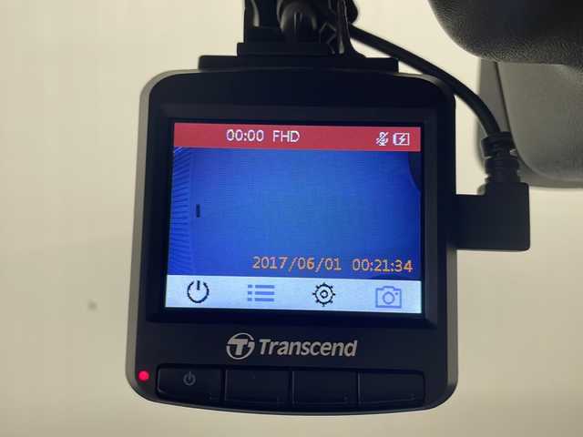 スズキ ハスラー G 熊本県 2019(平31)年 4.7万km ブリスクブルーメタリック/ホワイト2トーンルーフ 社外7V型ナビ（MDV-D706BTW)/・AM/FM/・CD/DVD/・SD/Bluetooth/USB/・フルセグTV/衝突被害軽減ブレーキ/車線逸脱警報/前方ドライブレコーダー/前席シートヒーター/ステアリングスイッチ/ヘッドライトレベライザー/オートリトラーミラー/アイドリングストップ/純正ドアバイザー/プッシュスタート＆スマートキー/スペアキー1本/フロアマット
