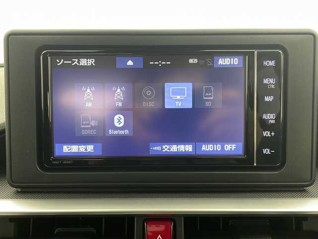 トヨタ ライズ Z 栃木県 2022(令4)年 0.4万km シャイニングホワイトパール 純正SDナビ(NSZT-W68T)/　Bluetooth/フルセグTV/CD/DVD/SD/AM/FM/スマートアシスト/　衝突回避支援ブレーキ/　前後誤発進抑制/　車線逸脱抑制/　ふらつき警報/　標識認識/　アダプティブクルーズコントロール/　レーンキープコントロール/　アダプティブドライビングビーム/　コーナーセンサー(F/R)/バックカメラ/ドライブレコーダー(F/R)(SN-TW84)/ビルトインETC/シートヒーター(D/N席)/電動パーキングブレーキ(HOLDスイッチ付)/ドアバイザー/純正17インチアルミホイール/純正フロアマット/サイド+カーテンエアバッグ/スマートキー×2本/取扱説明書付属