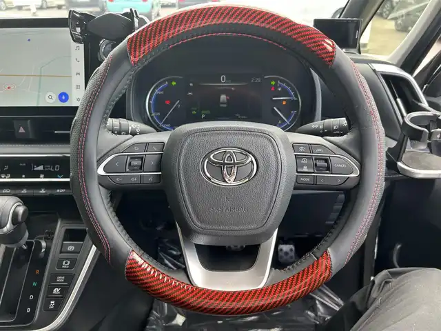 トヨタ ノア ハイブリッド Z 和歌山県 2023(令5)年 1万km ホワイトパールクリスタルシャイン 純正１０．５インチコネクトナビ/フルセグTV/バックカメラ/（BT/USB/Ipod)/プリクラッシュセーフティー/レーダークルーズコントロール/レーンディパーチャーアラート/クリアランスソナー/パーキングサポートブレーキ/ロードサインアシスト/横滑り防止機能/ドライブレコーダー/ビルトインETC2.0/純正フロアマット/純正アルミホイール/LEDヘッドライト/フォグランプ/オートライト/オートマチックハイビーム