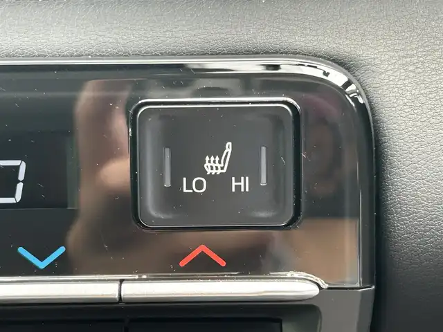 トヨタ ノア ハイブリッド Z 和歌山県 2023(令5)年 1万km ホワイトパールクリスタルシャイン 純正１０．５インチコネクトナビ/フルセグTV/バックカメラ/（BT/USB/Ipod)/プリクラッシュセーフティー/レーダークルーズコントロール/レーンディパーチャーアラート/クリアランスソナー/パーキングサポートブレーキ/ロードサインアシスト/横滑り防止機能/ドライブレコーダー/ビルトインETC2.0/純正フロアマット/純正アルミホイール/LEDヘッドライト/フォグランプ/オートライト/オートマチックハイビーム