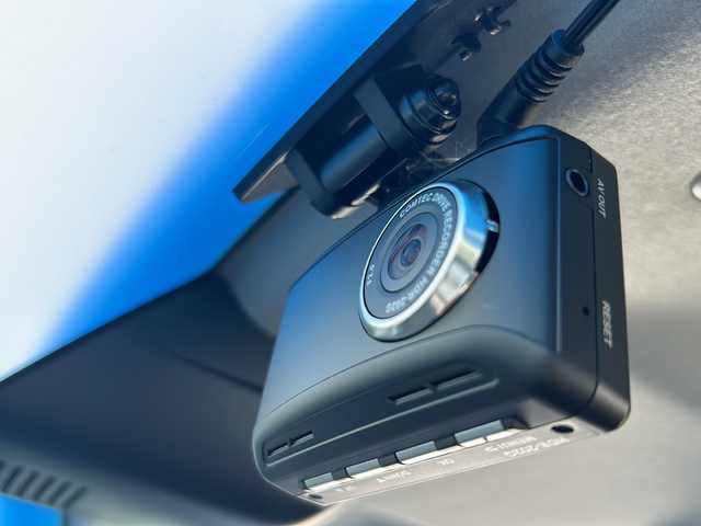 ホンダ Ｎ ＢＯＸ カスタム ターボ SSパッケージ 三重県 2017(平29)年 2.4万km プレミアムホワイトパールⅡ 登録時２３８７３Km/ワンオーナー　/社外ナビ/（AM・FM・ワンセグTV）/ドラレコ/スペアキー　/クルコン　/パドルシフト　/ステリモ　/両側パワースライドドア　/アイドリングストップ/両席シートヒーター・エアシート　/ＬＥＤオートライト/フォグライト/電動格納ミラー/ＣＴＢＡ（シティブレーキアクティブシステム）/横すべり防止　/保証書/取説