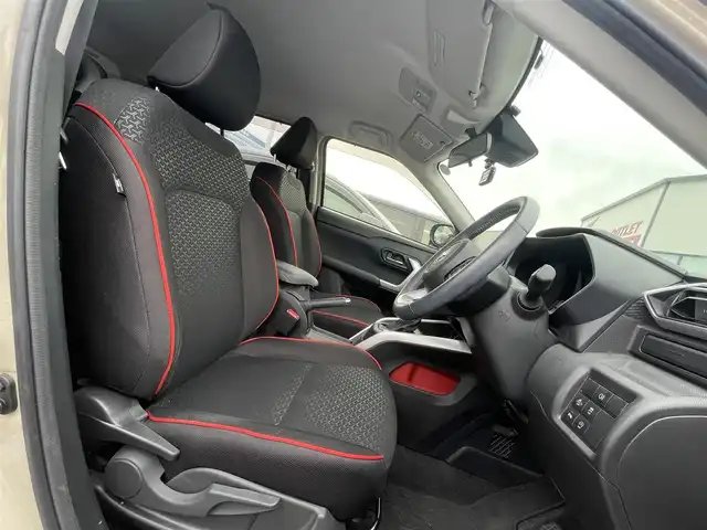 トヨタ ライズ Z 大阪府 2020(令2)年 2.6万km ナチュラルベージュマイカM 社外ナビ/   TV/Bluetooth/USB/バックモニター/衝突軽減ブレーキ/横滑り防止装置/前席シートヒーター/レーダークルーズコントロール/ステアリングスイッチ/アイドリングストップ/ドライブレコーダー/純正17インチアルミホイール/純正フロアマット/スマートキー/ＥＴＣ/ＬＥＤライト