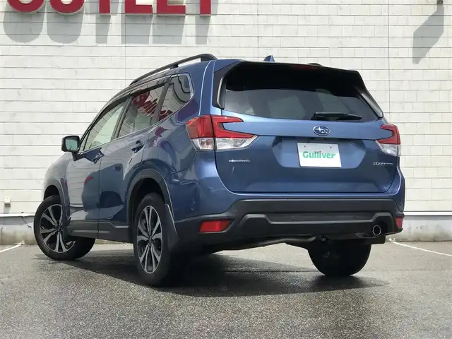 スバル フォレスター プレミアム 富山県 2019(令1)年 5.4万km 白 4WD/純正ナビ/フルセグTV/バックカメラ/衝突被害軽減ブレーキ/コーナーセンサー/レーンキープアシスト/ブラインドスポットモニター/レーダークルーズコントロール/レザーシート/パワーシート/シートヒーター/電動リアゲート/ハンドルヒーター/革巻きステアリング/ステアリングスイッチ/ETC