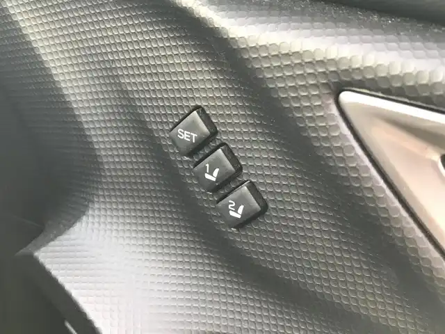 スバル フォレスター プレミアム 富山県 2019(令1)年 5.4万km 白 4WD/純正ナビ/フルセグTV/バックカメラ/衝突被害軽減ブレーキ/コーナーセンサー/レーンキープアシスト/ブラインドスポットモニター/レーダークルーズコントロール/レザーシート/パワーシート/シートヒーター/電動リアゲート/ハンドルヒーター/革巻きステアリング/ステアリングスイッチ/ETC