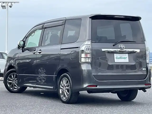 トヨタ ヴォクシー ZS 煌Ⅱ 島根県 2011(平23)年 7.2万km グレーメタリック 社外ナビ/CD/DVD/DTV/Bluetooth/バックカメラ/アルパインフリップダウンモニター/両側パワースライドドア/ドライブレコーダー/ETC/HIDオートライト/パドルシフト/純正フロアマット/ドアバイザー/スマートキー/プッシュスタート
