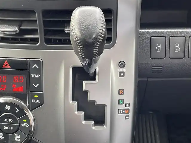 トヨタ ヴォクシー ZS 煌Ⅱ 島根県 2011(平23)年 7.2万km グレーメタリック 社外ナビ/CD/DVD/DTV/Bluetooth/バックカメラ/アルパインフリップダウンモニター/両側パワースライドドア/ドライブレコーダー/ETC/HIDオートライト/パドルシフト/純正フロアマット/ドアバイザー/スマートキー/プッシュスタート