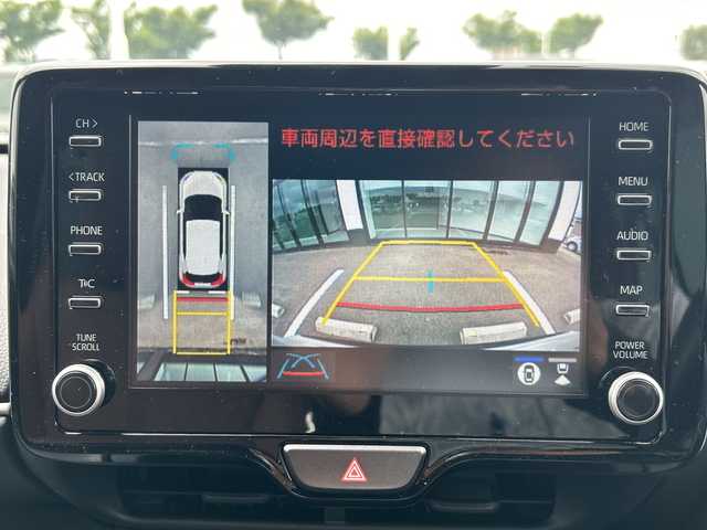 トヨタ ヤリスクロス ハイブリッド Z アドベンチャー 和歌山県 2023(令5)年 5.2万km プラチナホワイトパールマイカ 純正8インチコネクティッドナビ/フルセグTV/Bluetooth/AM/FM/パノラミックビューモニター/ビルトインETC/前後ドライブレコーダー/トヨタセーフティセンス/PCS（プリクラッシュセーフティ）/BSM（ブラインドスポットモニター）/LTA（レーントレーシングアシスト）/RCTA(リヤクロストラフィックアラート)/クリアランスソナー/HUD（ヘッドアップディスプレイ）/パワーバックドア/ハーフレザーシート/運転席パワーシート/前席シートヒーター/革巻きステアリング/ステアリングヒーター/ステアリングスイッチ/LEDヘッドライト/オートライト/オートハイビーム/電動パーキングブレーキ/オートブレーキホールド/純正18インチAW/純正フロアマット/プッシュスタート/スマートキー/スペアキー