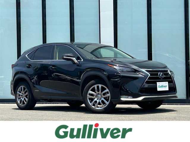 レクサス ＮＸ 300h Iパッケージ 大阪府 2017(平29)年 8.1万km グラファイトブラックガラスフレーク 純正ナビ/   フルセグTV/CD/DVD/Bluetooth/USB/全方位モニター/衝突軽減ブレーキ/横滑り防止装置/コーナーセンサー/ＢＳＭ/前席シートヒーター/レーダークルーズコントロール/レーンキープアシスト/ステアリングヒーター/電動リアゲート/前席パワーシート（運転席のみメモリー付き）/オートマチックハイビーム/純正18インチアルミホイール/純正フロアマット/プッシュスタート/スマートキー/ＥＴＣ/三眼ＬＥＤ/禁煙車