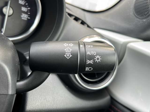 マツダ ロードスター S スペシャルパッケージ 静岡県 2017(平29)年 4万km セラミックM 純正メーカーナビ/・フルセグTV/・CD/DVD/BT/ラジオ/主要装備/・バックカメラ/・純正エアロ/・レーンキープアシスト/・ブラインドスポットモニター/・コーナーセンサー/・純正アルミホイール/・LEDヘッドライト/・オートライト/・オートハイビーム