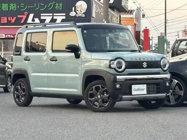 スズキ ハスラー タフワイルド・ターボ 愛知県 2024(令6)年 1万km オフブルーメタリック/ブラック 2トーン /禁煙//ATOTOディスプレイオーディオ/BT/USB//シートヒーター//革巻きステア/ステアスイッチ/パドルシフト//純正LEDオートライト/オートハイビーム//純正LEDフォグ//デュアルカメラブレーキサポート/ACC//ルーフレール//シートバックテーブル//純正15インチAW//純正フロアマット//新車時保証書//スペアスマートキー有