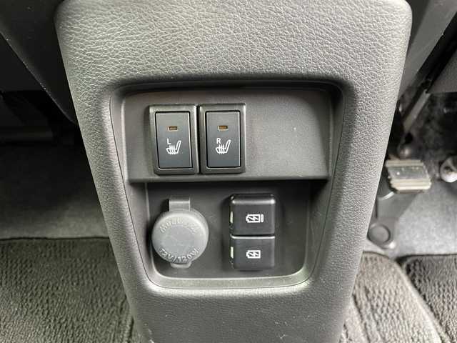 スズキ ハスラー タフワイルド・ターボ 愛知県 2024(令6)年 1万km オフブルーメタリック/ブラック 2トーン /禁煙//ATOTOディスプレイオーディオ/BT/USB//シートヒーター//革巻きステア/ステアスイッチ/パドルシフト//純正LEDオートライト/オートハイビーム//純正LEDフォグ//デュアルカメラブレーキサポート/ACC//ルーフレール//シートバックテーブル//純正15インチAW//純正フロアマット//新車時保証書//スペアスマートキー有