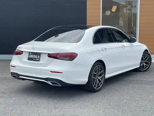 メルセデス・ベンツ Ｅ２２０ｄ スポーツ 栃木県 2021(令3)年 2.9万km ポーラホワイト レーダーセーフティパッケージ/レザーエクスクルーシブパッケージ/エアバランスパッケージ/ブルメスターサウンド/スライディングサンルーフ/ナビ/フルセグTV/全方位カメラ/ETC/ヘッドアップディスプレイ/黒レザーシート /パワーシート /全席シートヒーター /LEDヘッドライト/パワートランクリッド/ドライブレコーダー