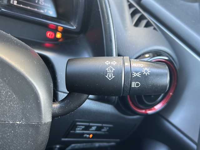マツダ ＣＸ－３ XD プロアクティブ 静岡県 2018(平30)年 11.5万km ディープクリスタルブルーマイカ 純正ナビ/・ラジオ/フルセグTV/・USB/Bluetooth/CD/DVD/AUX/主要装備/・レーダークルーズコントロール　/・ドライブレコーダー/・ＥＴＣ　/・バックカメラ　/・シートヒーター　/・ハンドルヒーター　/・シートメモリー　/・ヘッドアップディスプレイ/・レーンキープアシスト　/・オートハイビーム/・オートライト/・パワーシート/・レザーシート/・純正フロアマット/・純正アルミホイール/・LEDヘッドライト/・プッシュスタート/・スマートキー