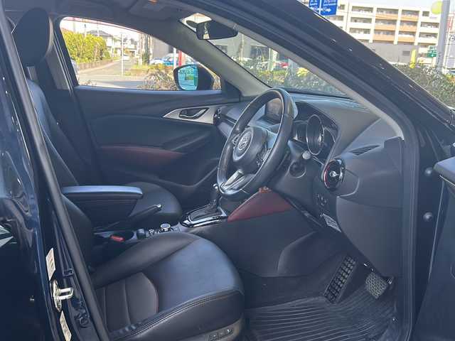 マツダ ＣＸ－３ XD プロアクティブ 静岡県 2018(平30)年 11.5万km ディープクリスタルブルーマイカ 純正ナビ/・ラジオ/フルセグTV/・USB/Bluetooth/CD/DVD/AUX/主要装備/・レーダークルーズコントロール　/・ドライブレコーダー/・ＥＴＣ　/・バックカメラ　/・シートヒーター　/・ハンドルヒーター　/・シートメモリー　/・ヘッドアップディスプレイ/・レーンキープアシスト　/・オートハイビーム/・オートライト/・パワーシート/・レザーシート/・純正フロアマット/・純正アルミホイール/・LEDヘッドライト/・プッシュスタート/・スマートキー