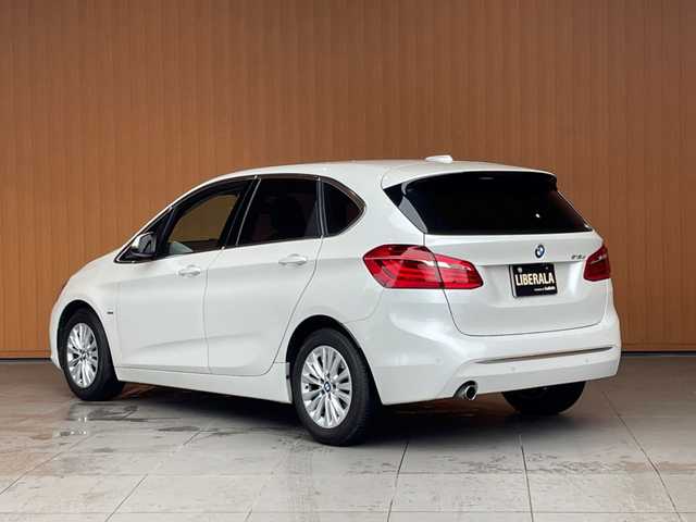 ＢＭＷ ２１８ｄ アクティブツアラー ラグジュアリー 愛知県 2017(平29)年 5万km ミネラルホワイト 純正ナビ/バックカメラ/黒革シート/シートヒーター/パワーシート/パーキングサポートパッケージ/リアカメラ/コーナーセンサー/パーキングアシスト/コンフォートパッケージ/オートテールゲート/ドライブセレクト
