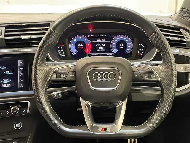 アウディ Ｑ３ SB 35TDIクワトロ Sライン 新潟県 2020(令2)年 4.5万km グレイシアホワイトメタリック ベーシックパッケージ/・シートヒーター（フロント）/・シート電動調整機能（フロント）/・ステアリングホイール3スポークレザー/ マルチファンクションパドルシフトフラットボトム/・オートマチックテールゲート/・アウディホールドアシスト/・ランバーサポート4ウェイ（フロント）/アシスタンスパッケージ/・アダプティブクルーズアシスト/・エマージェンシーアシスト/・ハイビームアシスト/・サイドアシスト/バーチャルコックピット/エレクトリックインターフェース/パーキングエイド/クルーズコントロール/アイドリングストップ/プッシュスタート/ETC2.0/スペアキー１本/全周囲カメラ