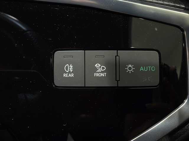 アウディ Ｑ３ SB 35TDIクワトロ Sライン 新潟県 2020(令2)年 4.5万km グレイシアホワイトメタリック ベーシックパッケージ/・シートヒーター（フロント）/・シート電動調整機能（フロント）/・ステアリングホイール3スポークレザー/ マルチファンクションパドルシフトフラットボトム/・オートマチックテールゲート/・アウディホールドアシスト/・ランバーサポート4ウェイ（フロント）/アシスタンスパッケージ/・アダプティブクルーズアシスト/・エマージェンシーアシスト/・ハイビームアシスト/・サイドアシスト/バーチャルコックピット/エレクトリックインターフェース/パーキングエイド/クルーズコントロール/アイドリングストップ/プッシュスタート/ETC2.0/スペアキー１本/全周囲カメラ