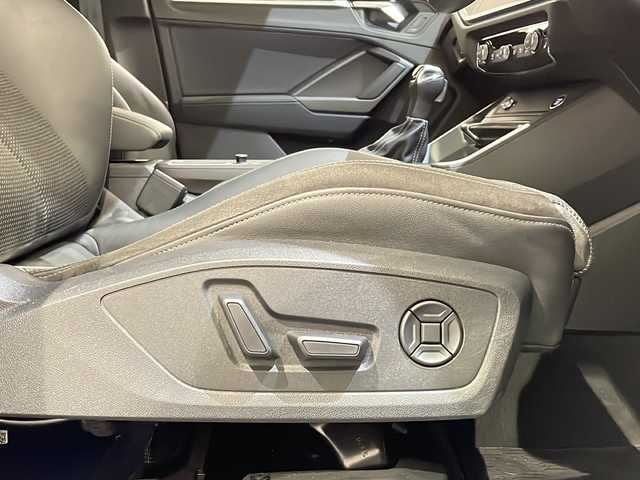 アウディ Ｑ３ SB 35TDIクワトロ Sライン 新潟県 2020(令2)年 4.5万km グレイシアホワイトメタリック ベーシックパッケージ/・シートヒーター（フロント）/・シート電動調整機能（フロント）/・ステアリングホイール3スポークレザー/ マルチファンクションパドルシフトフラットボトム/・オートマチックテールゲート/・アウディホールドアシスト/・ランバーサポート4ウェイ（フロント）/アシスタンスパッケージ/・アダプティブクルーズアシスト/・エマージェンシーアシスト/・ハイビームアシスト/・サイドアシスト/バーチャルコックピット/エレクトリックインターフェース/パーキングエイド/クルーズコントロール/アイドリングストップ/プッシュスタート/ETC2.0/スペアキー１本/全周囲カメラ