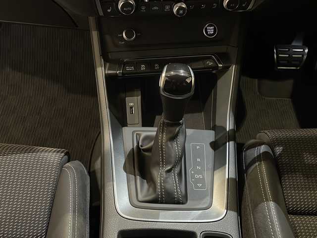 アウディ Ｑ３ SB 35TDIクワトロ Sライン 新潟県 2020(令2)年 4.5万km グレイシアホワイトメタリック ベーシックパッケージ/・シートヒーター（フロント）/・シート電動調整機能（フロント）/・ステアリングホイール3スポークレザー/ マルチファンクションパドルシフトフラットボトム/・オートマチックテールゲート/・アウディホールドアシスト/・ランバーサポート4ウェイ（フロント）/アシスタンスパッケージ/・アダプティブクルーズアシスト/・エマージェンシーアシスト/・ハイビームアシスト/・サイドアシスト/バーチャルコックピット/エレクトリックインターフェース/パーキングエイド/クルーズコントロール/アイドリングストップ/プッシュスタート/ETC2.0/スペアキー１本/全周囲カメラ