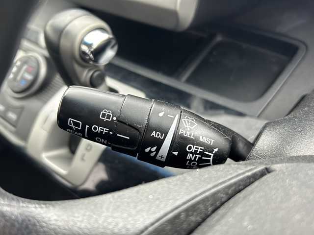 ホンダ フリード G ジャストセレクション 大阪府 2011(平23)年 11.8万km プレミアムホワイトパール 社外７インチSDナビ（MDV-D404BT）/TV/CD/DVD/ブルートゥース/バックカメラ/片側パワースライドドア/ETC/前方ドライブレコーダー/社外１５インチAW