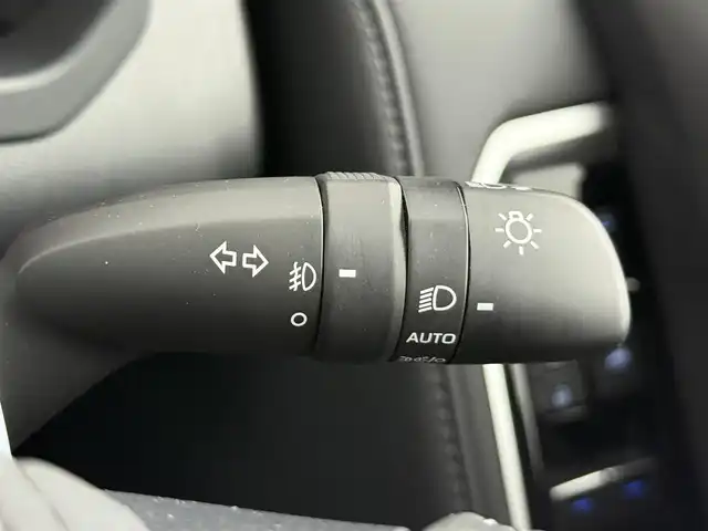 トヨタ ランドクルーザー GRスポーツ 愛知県 2023(令5)年 3.7万km プレシャスホワイトパール 1オーナー/JBLプレミアムサウンド/純正12.3型JBLナビ/　(フルセグ、CD、DVD、Bluetooth、HDMI、AppleCarplay）/サンルーフ/全方位カメラ/HUD/リアエンターテイメントシステム/ドラレコ前後/100V電源/ETC2.0/BSM/MTS/1.2列目シートヒーター、エアシート/ハンドルヒーター/パワーシート（D+N)/パワーバックドア/ACC/ルーフレール/レッドブラック本革シート/衝突軽減ブレーキ/レーンキープアシスト/オートハイビーム/4WD/WAC/USB/LEDヘッドライト/純正18インチAW/社外フロアマット/コーナーセンサー前後/スマートキー/オートライト/三点エアバック/横滑り防止装置/取説、保証書