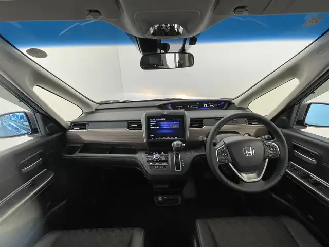 ホンダ フリード＋ クロスター ホンダセンシング 群馬県 2021(令3)年 4.2万km クリスタルブラックパール 禁煙車　純正ナビ　Ｂｌｕｅｔｏｏｔｈ　フルセグ　両側パワースライドドア　バックカメラ　ホンダセンシング　追従クルーズコントロール　レーンキープアシスト　コーナーセンサー　ビルトインＥＴＣ
