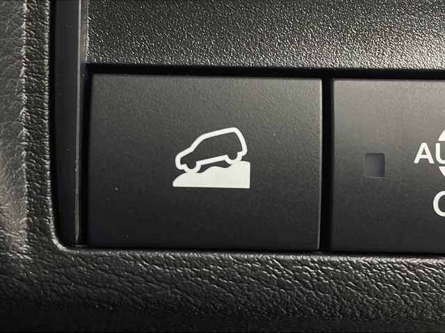 三菱 デリカミニ T プレミアム 茨城県 2025(令7)年 0.1千km アメジストブラック/シルキーホワイト 登録済未使用　車純正9インチディスプレイオーディオ　全方位カメラ　両側電動スライドドア　ハーフレザーシート　前席シートヒーター　レーダークルーズコントロール　　純正16インチAW