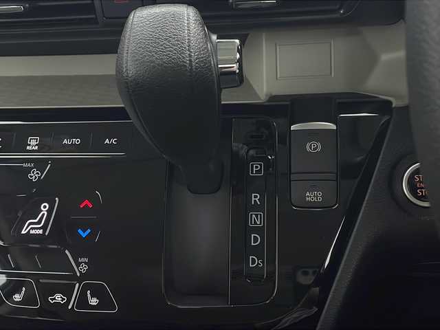 三菱 デリカミニ T プレミアム 茨城県 2025(令7)年 0.1千km アメジストブラック/シルキーホワイト 登録済未使用　車純正9インチディスプレイオーディオ　全方位カメラ　両側電動スライドドア　ハーフレザーシート　前席シートヒーター　レーダークルーズコントロール　　純正16インチAW