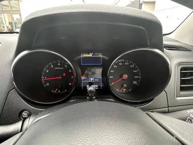 スバル アウトバック ベース 愛知県 2015(平27)年 16.4万km アイスシルバーメタリック ワンオーナー/社外SDナビ(FM/AM/CD/DVD/BT/USB/フルセグ)/アイサイト/アクティブレーンキープ/プリクラッシュブレーキ/先行車発進告知/全車速追従機能付クルーズコントロール/X-MODE/SI-DRIVE/4WD/シートヒーター/パワーシート/パドルシフト/HIDヘッドライト/フォグランプ/社外AW18インチ/電動格納ミラー/純正フロアマット/アイドリングストップ/ETC/トノカバー/プッシュスタート/スマートキー・スペアキー１本/ステアリングリモコン/ABS/取扱説明書・保証書