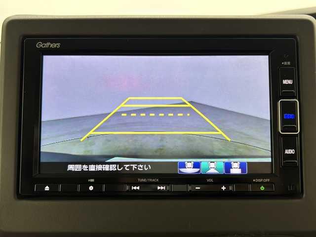 ホンダ Ｎ ＢＯＸ G L ホンダセンシング 長崎県 2019(令1)年 8.1万km ルナシルバーM ワンオーナー/純正メモリナビ/(VXM-204VFI)/(フルセグTV/BT/USB/CD/DVD/SD/AUX/ipod)/バックカメラ/ホンダセンシング/・衝突軽減ブレーキ/・誤発進抑制機能/・歩行者事故低減ステアリング/・先行者発進お知らせ機能/・アダプティブクルーズコントロール/・車線維持支援システム/・オートハイビーム/・路外逸脱抑制機能/前後方ドライブレコーダー/(ZDR015)/前席シートヒーター/パワースライドドア/LEDヘッドライト/オートライト/オートハイビーム/後席ロールサンシェード/オートエアコン/純正フロアマット/スマートキー/スペアキー/取扱説明書/保証書/社外ホイール＋スタッドレスタイヤ車載