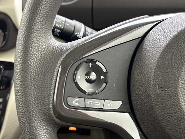 ホンダ Ｎ ＢＯＸ G L ホンダセンシング 長崎県 2019(令1)年 8.1万km ルナシルバーM ワンオーナー/純正メモリナビ/(VXM-204VFI)/(フルセグTV/BT/USB/CD/DVD/SD/AUX/ipod)/バックカメラ/ホンダセンシング/・衝突軽減ブレーキ/・誤発進抑制機能/・歩行者事故低減ステアリング/・先行者発進お知らせ機能/・アダプティブクルーズコントロール/・車線維持支援システム/・オートハイビーム/・路外逸脱抑制機能/前後方ドライブレコーダー/(ZDR015)/前席シートヒーター/パワースライドドア/LEDヘッドライト/オートライト/オートハイビーム/後席ロールサンシェード/オートエアコン/純正フロアマット/スマートキー/スペアキー/取扱説明書/保証書/社外ホイール＋スタッドレスタイヤ車載