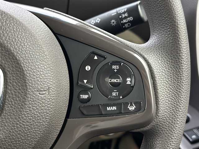 ホンダ Ｎ ＢＯＸ G L ホンダセンシング 長崎県 2019(令1)年 8.1万km ルナシルバーM ワンオーナー/純正メモリナビ/(VXM-204VFI)/(フルセグTV/BT/USB/CD/DVD/SD/AUX/ipod)/バックカメラ/ホンダセンシング/・衝突軽減ブレーキ/・誤発進抑制機能/・歩行者事故低減ステアリング/・先行者発進お知らせ機能/・アダプティブクルーズコントロール/・車線維持支援システム/・オートハイビーム/・路外逸脱抑制機能/前後方ドライブレコーダー/(ZDR015)/前席シートヒーター/パワースライドドア/LEDヘッドライト/オートライト/オートハイビーム/後席ロールサンシェード/オートエアコン/純正フロアマット/スマートキー/スペアキー/取扱説明書/保証書/社外ホイール＋スタッドレスタイヤ車載