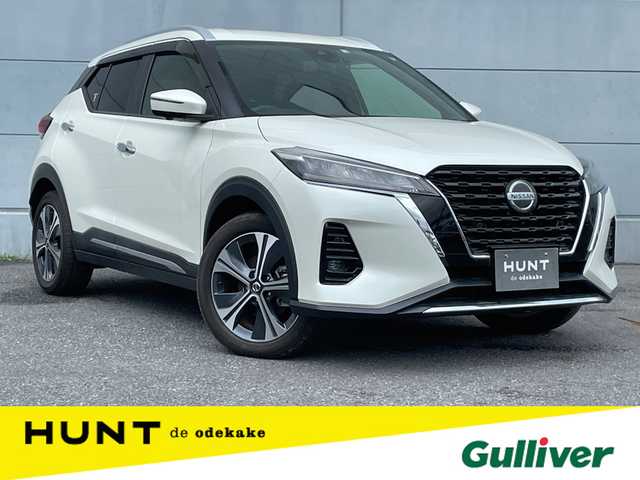 日産 キックス X 千葉県 2022(令4)年 1.6万km ブリリアントホワイトパール プロパイロット/インテリジェントアラウンドビューモニター/インテリジェントルームミラー/純正９インチＳＤナビ/ＥＴＣ/ハーフレザーシート/シートヒーター/ステアリングヒーター/ＬＥＤヘッドライト/オートライト　/オートハイビーム