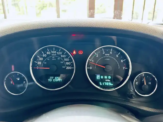 クライスラー・ジープ ジープ ラングラー アンリミテッド スポーツ 大阪府 2018(平30)年 5.2万km ゴビ ワンオーナー/サイドカメラ/純正フロアマット/純正18インチAW/クルコン/キーレスエントリー/ETC/背面タイヤ/AUX/CD