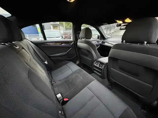 ＢＭＷ ５２３ｄ Mスポーツ 熊本県 2018(平30)年 2.1万km 黒 純正ナビ/【フルセグTV/Bluetooth/CD/DVD】/全周囲カメラ/バックカメラ/アクティビティクルーズコントロール/パークディスタンスコントロール/パーキングアシスタント/cityブレーキ機能付き歩行者警告/レーンディパーチャーウォーニング/レーンチェンジウォーニング/アダプティブヘッドライト/防眩機能付きハイビームアシスト/ダイナミックスタビリティコントロール/ヘッドアップディスプレイ/コーナーセンサー/パドルシフト/ブラインドスポットモニター/前席パワーシート/電動パーキングブレーキ/ブレーキホールド/純正19インチAW/プッシュスタート/スマートキー/アイドリングストップ