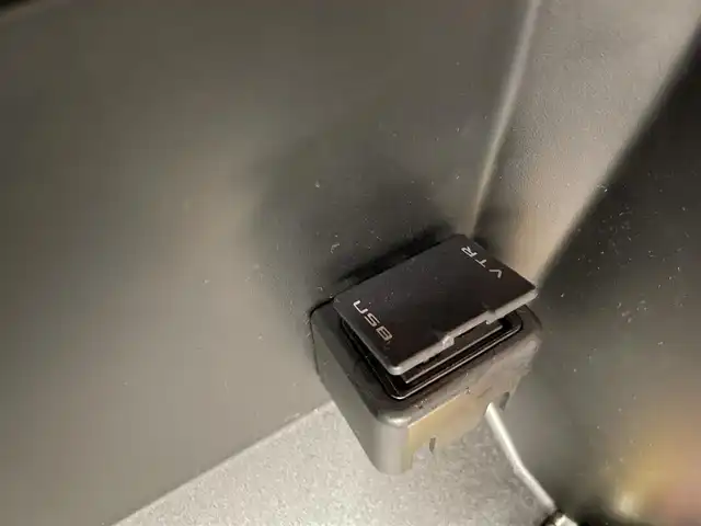 トヨタ ＦＪクルーザー 富山県 2014(平26)年 9.1万km ＤグリーンⅡ 4WD/寒冷地仕様/純正ナビ【NSZT-W62G】/(AM/FM/CD/DD/USB/BT)/フルセグTV/バックカメラ/クルーズコントロール/LEDヘッドライト/リアパーキングセンサー/横滑り防止装置/ETC/リモコンキー/純正17インチAW/社外フロアマット