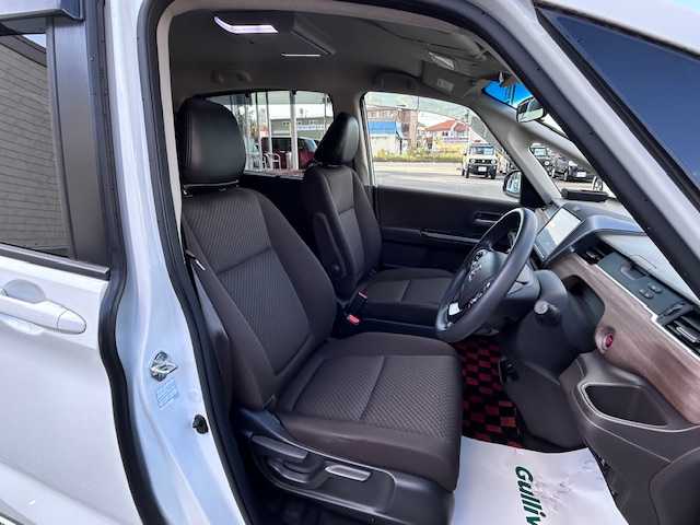 ホンダ フリード G ホンダセンシング 大阪府 2021(令3)年 2.6万km プラチナホワイトパール 純正９インチナビ　/フルセグ　/Ｂｌｕｅｔｏｏｔｈ　/バックカメラ　/フリップダウンモニター　/両側パワースライドドア　/シートヒーター　/レーダークルーズコントロール　/ＬＥＤヘッドライト　/ＥＴＣ　/ドラレコ