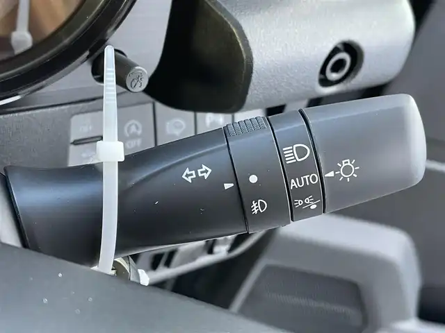 スズキ ジムニー XC 東京都 2025(令7)年 0.1千km ブルーイッシュブラックパール3 登録済未使用車 /セーフティサポート/（予防安全技術）/・デュアルセンサーブレーキサポート/・誤発進抑制機能/・車線逸脱警報機能/・ふらつき警報/・先行車発進お知らせ機能/・標識認識機能/・ハイビームアシスト/LEDヘッドライト /クルーズコントロ―ル /ヘッドランプウォッシャー /アイドリングストップ/撥水加工ファブリックシート　/前席シートヒーター　/プッシュエンジンスタート /スマートキー/保証書＆取説/Wエアバック＆ABS