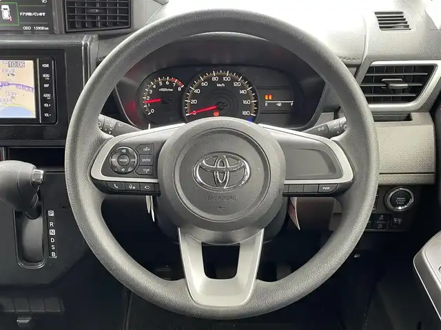 トヨタ ルーミー G 島根県 2021(令3)年 1.4万km ファイアークォーツレッドM 登録時走行距離　13908km/ワンオーナー/保証書/取扱説明書/純正ナビ（NSZT-W68T）/（AM/FM/CD/DVD/Bluetooth）/フルセグテレビ/アラウンドビューモニター/両側パワースライドドア/サンシェード/ウィンカーミラー/ドアバイザー/純正フロアマット/横滑り防止装置/衝突軽減システム/車線逸脱警報/コーナーセンサー/オートライト/ビルドインETC/ドライブレコーダー