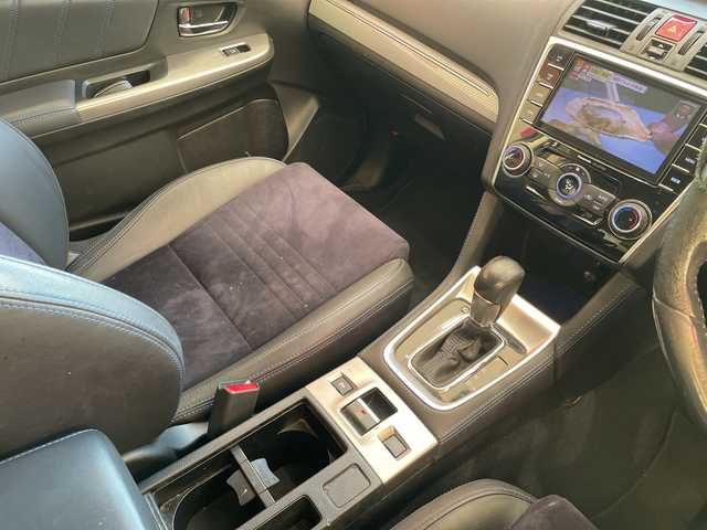 スバル レヴォーグ 2．0GT－S アイサイト 埼玉県 2015(平27)年 13.9万km クリスタルホワイトP アイサイト/純正ナビ/　　CD/DVD/BT/フルセグ/バックカメラ/サイドカメラ/レーダークルーズコントロール/レーンキープアシスト/ブラインドスポットインフォメーション/LEDヘッドライト/ハーフレザーシート/純正18インチアルミホイール/パドルシフト/電子パーキングブレーキ/ETC/スマートキー