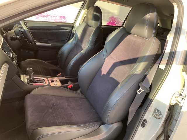 スバル レヴォーグ 2．0GT－S アイサイト 埼玉県 2015(平27)年 13.9万km クリスタルホワイトP アイサイト/純正ナビ/　　CD/DVD/BT/フルセグ/バックカメラ/サイドカメラ/レーダークルーズコントロール/レーンキープアシスト/ブラインドスポットインフォメーション/LEDヘッドライト/ハーフレザーシート/純正18インチアルミホイール/パドルシフト/電子パーキングブレーキ/ETC/スマートキー