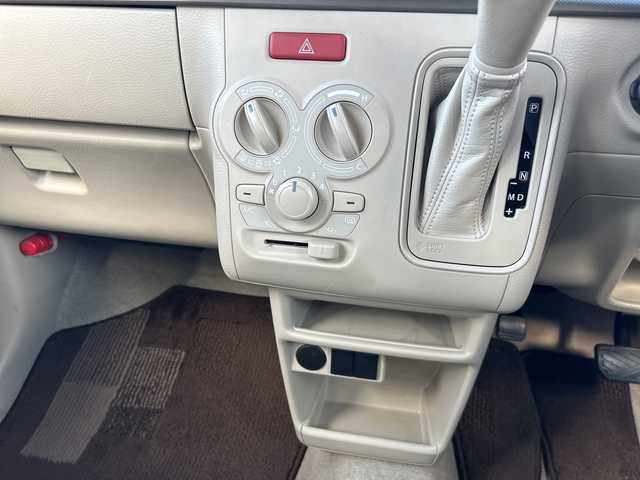 スズキ ラパン G 山梨県 2018(平30)年 2.9万km フレンチミントPM 純正SDナビ　/フルセグTV　/Bluetooth /純正ドラレコ　/純正フロアマット　/ABS　/横滑り防止装置　/盗難防止装置/運転席/助手席エアバッグ　/衝突被害軽減システム　/パワーステアリング　/パワーウインド