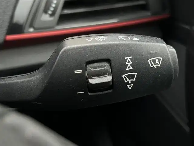 ＢＭＷ １１６ｉ スポーツ 神奈川県 2013(平25)年 8万km アルピンホワイトⅢ 社外ナビ/ワンセグテレビ/アイドリングストップ/ETC/スポーツモード/ecoモード/電子シフト/横滑り防止装置/トノカバー/HIDヘッドライト/フォグランプ/アンビエイト/オートライト/ウィンカーミラー