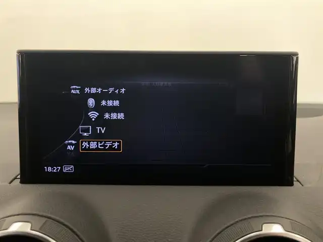 車両画像18