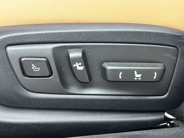 レクサス ＧＳ 300h Iパッケージ 愛知県 2020(令2)年 2.5万km グラファイトブラックガラスフレーク 純正ナビ/（DVD/BT/フルセグ）/衝突軽減/追従機能付きクルーズコントロール/レーンキープアシスト/操舵支援/コーナーセンサー/先行車発進検知/死角支援ミラー/電動パーキング/ETC2.0/革巻きステア/ステアスイッチ/パドルシフト/ステアリングヒーター/茶革シート/シートメモリ/シートヒーター/エアシート/前席電動シート/電動サンシェード/サンルーフ/LEDヘッドライト/オートハイビーム/フォグランプ/ウィンカーミラー/電格ミラー/ドアバイザー