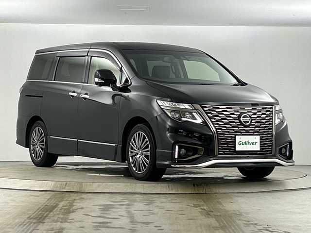 日産 エルグランド 250HWS S アーバンクロム 愛知県 2021(令3)年 2.6万km 黒 衝突軽減システム/純正10型ナビ/全方位カメラ/クルーズコントロール/フルセグ/CD DVD/Bluetooth/バックカメラ/電動リアゲート/コーナーセンサー/ブラインドスポットモニター/LEDヘッドライト/リアオートエアコン/オートライト/ドライブレコーダー/ETC/ステアリングスイッチ/スマートキー/プッシュスタート