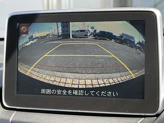 マツダ デミオ 13S ツーリング 静岡県 2016(平28)年 7.4万km スノーフレイクホワイトパールマイカ 純正ナビ/・FM/・AM/・aha/・Stitcher/・Bluetooth/・USB/・CD/・DVD/・AUX/・フルセグTV/主要装備/・バックカメラ/・運転席＋助手席シートヒーター/・スマートシティブレーキサポート/・車線逸脱警報システム/・ヘッドアップディスプレイ/・アイドリングストップ/・ＭＴモード付ＡＴ/・雨滴感応オートワイパー/・横滑り防止装置/・LEDヘッドライト