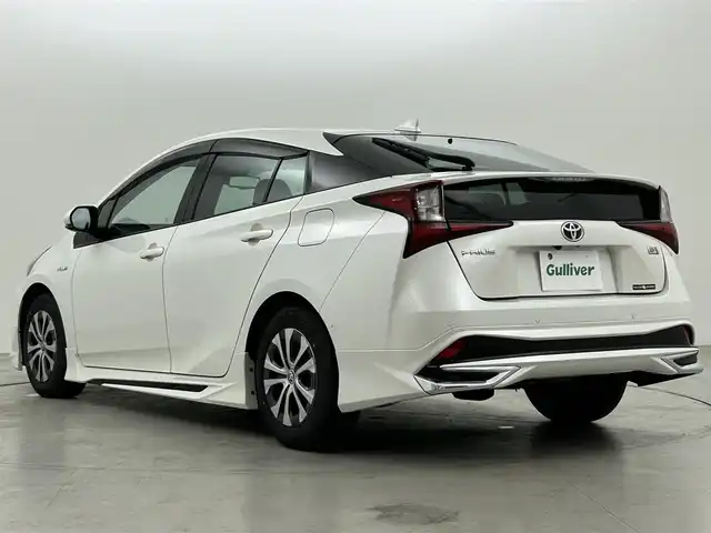 トヨタ プリウス A 福岡県 2019(令1)年 6.8万km ホワイトパールクリスタルシャイン ワンオーナー　/モデリスタエアロ　/純正ナビ（フルセグ）　/バックカメラ　/ドラレコ　/ＥＴＣ　/ＡＣＣ　/コーナーセンサー　/衝突軽減ブレーキ　/レーンキープ　/ＢＳＭ　/ＰＫＳＢ　/ＲＣＴＡ　/パーキングアシスト　/ＨＵＤ
